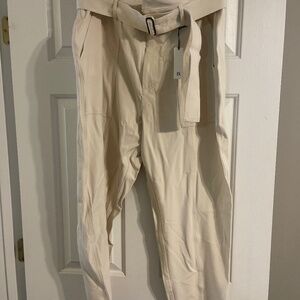 New Banana Republic Pants size 20